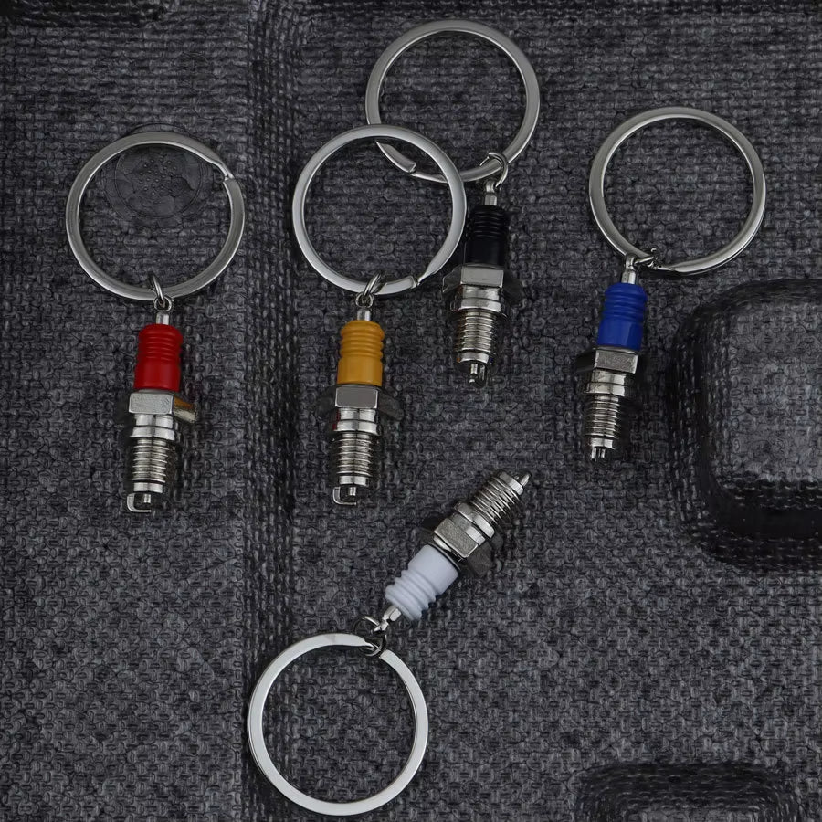 Bulk Wholesale Creative Auto Spark Plug Keychain 3D Metal Texture Engine Part Mechanic Gift Garage Decor Promotional Key Ring