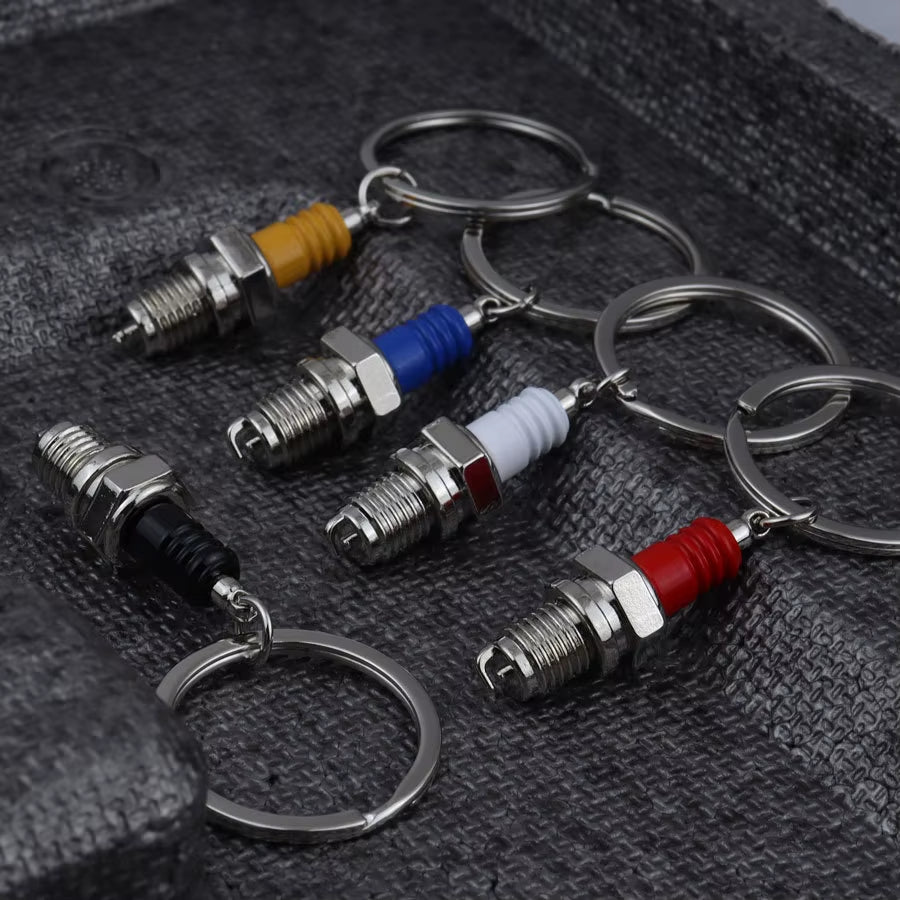Bulk Wholesale Creative Auto Spark Plug Keychain 3D Metal Texture Engine Part Mechanic Gift Garage Decor Promotional Key Ring